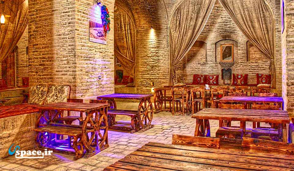 نمای رستوران هتل کاروانسرای صفویه - مهریز - روستای سریزد